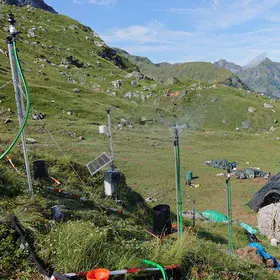 Artifical rainfall experiment on a glacial moraine